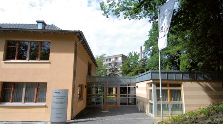 Foto: Gebäude, in dem sich die Ambulanz Abhängigkeitserkrankungen in Solingen befindet.