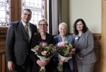 Das Bild zeigt Stefan Thewes, Prof. Dr. Birgit Janssen, Jutta Muysers und Silke Ludowisy-Dehl