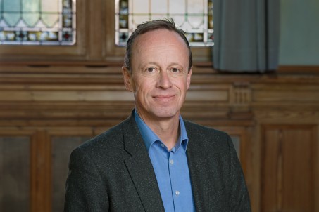 Das Bild zeigt Dr. rer. medic. Franz-Peter Begher.