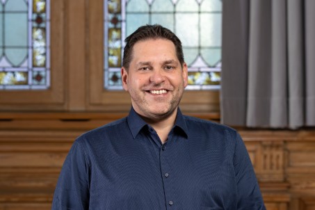 Das Bild zeigt Holger Braun.